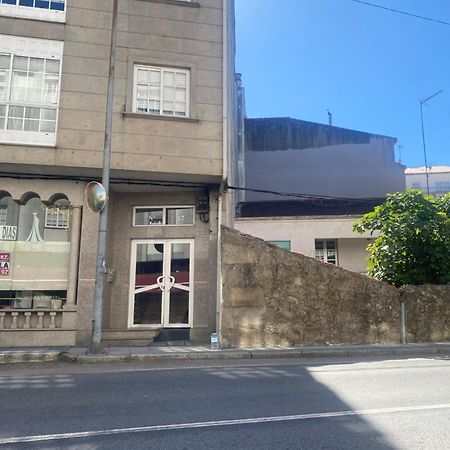 Avenida 37 Apartment Caldas De Reis Bagian luar foto