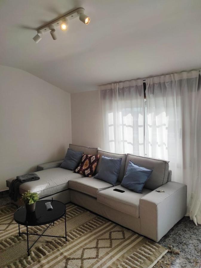 Avenida 37 Apartment Caldas De Reis Bagian luar foto