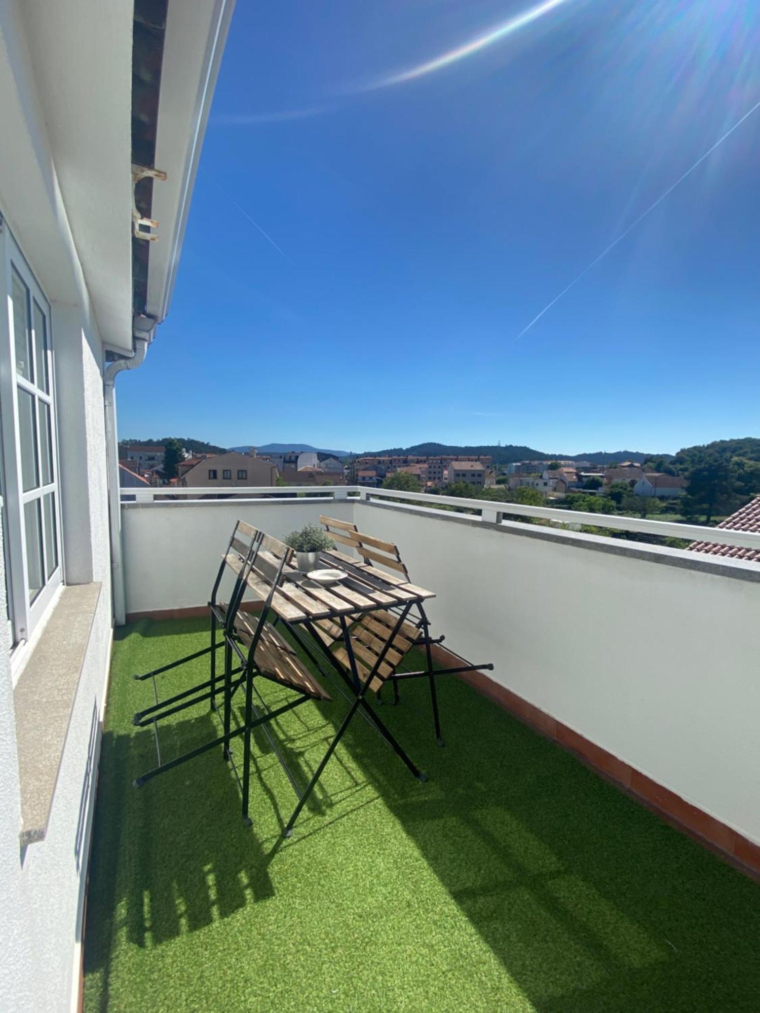 Avenida 37 Apartment Caldas De Reis Bagian luar foto
